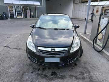 opel corsa (ok neopatentati)
