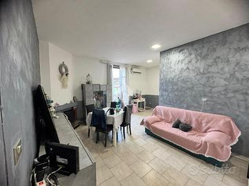 3 LOCALI A NAPOLI