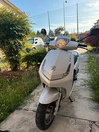 Peugeot vivacity 50cc 4t