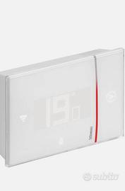 Termostato connesso BTicino XW8002W bianco
