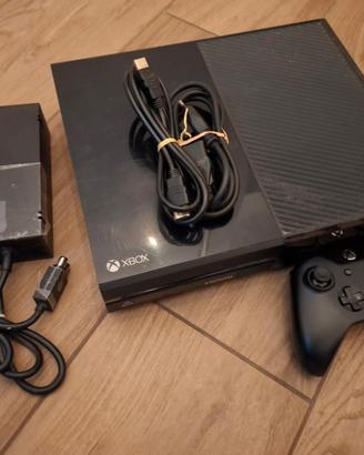 Xbox One + 1 Controller + 8 Giochi 