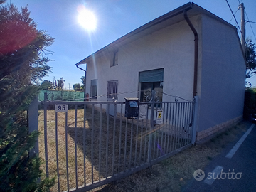 Laboratorio con garage