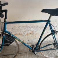 Bicicletta artigianale