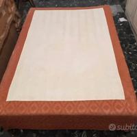 Letto sommier rivestito in tessuto