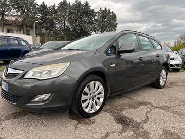Opel Astra 1.7 CDTI 110CV Sports Tourer Cosmo