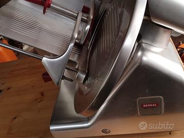 Affettatrice professionale BERKEL