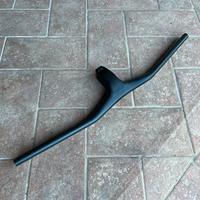 Manubrio Mtb integrato carbonio