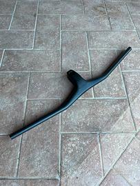 Manubrio Mtb integrato carbonio