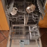 Lavastoviglie  Indesit