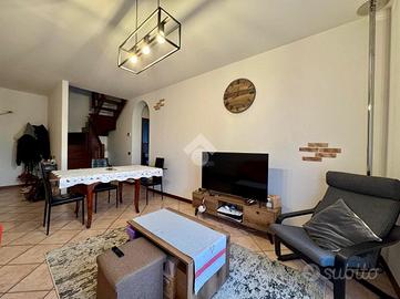 3 LOCALI A DUE CARRARE