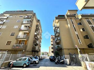 3 LOCALI A NAPOLI