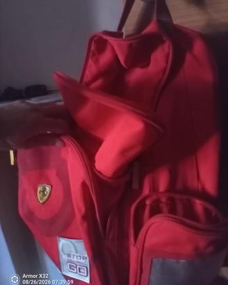zaino originale Ferrari  per scuola o allenamento 