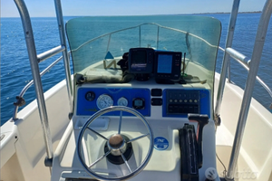 Barca 6 mt Fisherman 20 + Motore Mercury 40 Pro