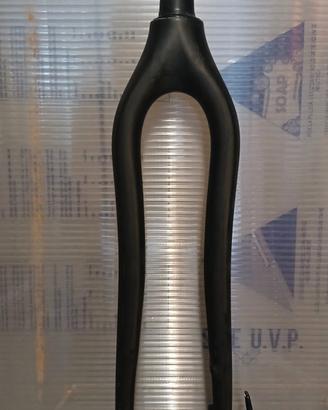 fork mtb rigida perno passante conica 