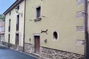 Ampia casa al centro di via Roma