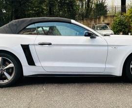 Ford Mustang Convertible 3.7 V6