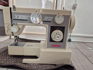 Macchina da cucito da tavolo con pedale del 1965