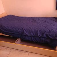 letto singolo e scrivania 