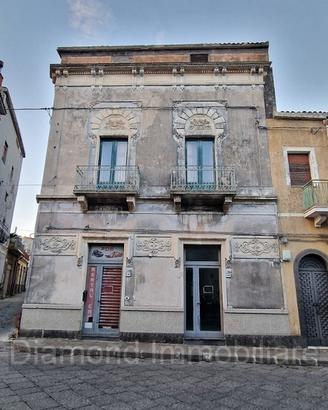 Palazzo storico a Linguaglossa
