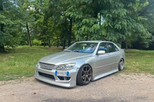 Lexus IS200 GXE10