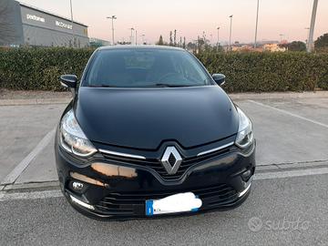 Renault Clio dCi 8V 75 CV 5 porte Duel