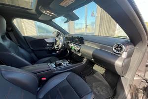 MERCEDES-BENZ CLA 200d AMG Line Premium