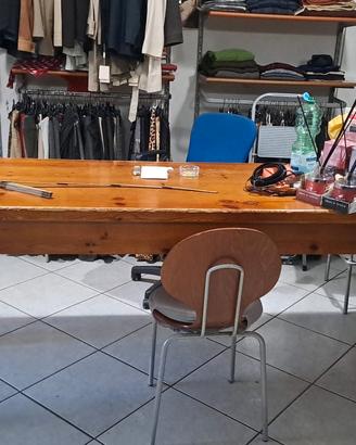 Bancone in legno massello stile rustico