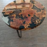 tavolo salotto radice di ulivo e resina epossidica