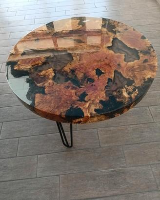 tavolo salotto radice di ulivo e resina epossidica