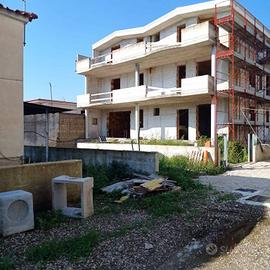 Villa di 280 m² con 5 locali e box auto doppio a C