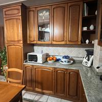 Cucina in legno fi ciliegio e piano in granito