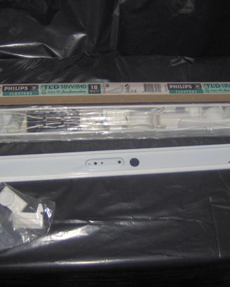 Neon 18 watt con portalampada NUOVO