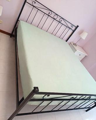 Letto e rete doghe in legno