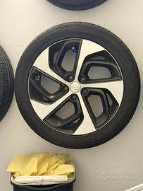 4 CERCHI IN LEGA HYUNDAI TUCSON 245 45 R19