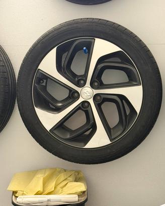 4 CERCHI IN LEGA HYUNDAI TUCSON 245 45 R19