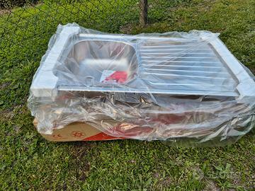 lavandino in acciaio 