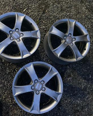 N 3 cerchi lega seat iniza raggio 16