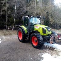 Claas Arion