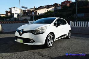 RENAULT CLIO 1.2 75CV NEOPATENTATI