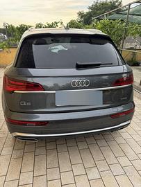 Audi Q5 S-Line 2.0 TDI anno 2024