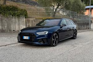 Audi A4 avant 40 TDI S tronic S line edition