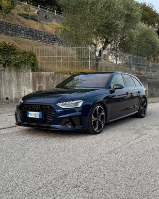 Audi A4 avant 40 TDI S tronic S line edition