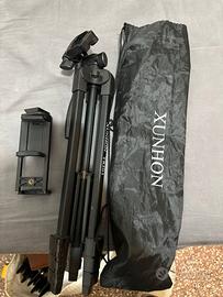 Treppiede per fotocamera e smartphone