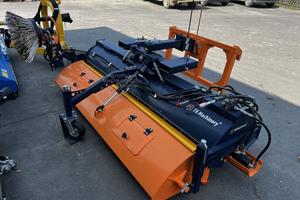 Spazzatrice FK Machinery attacco universale NUOVO