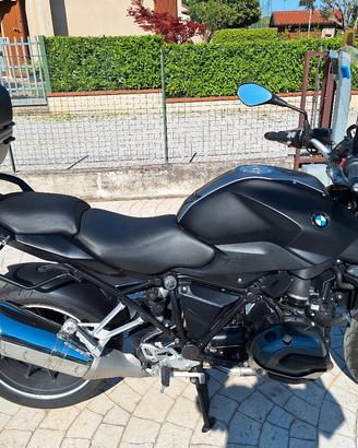 BMW R1200R