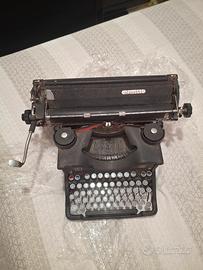 Macchina da scrivere olivetti vintage  M40