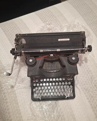 Macchina da scrivere olivetti vintage  M40