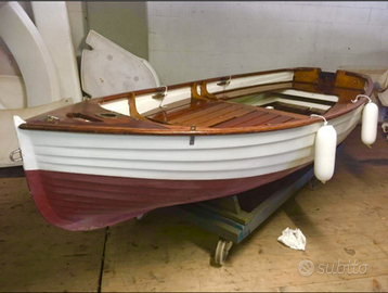 Dinghy Zoagli e motore fuoribordo