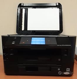 Stampante multifunzione a colori e b/n + scanner