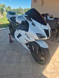 Kawasaki zx6r